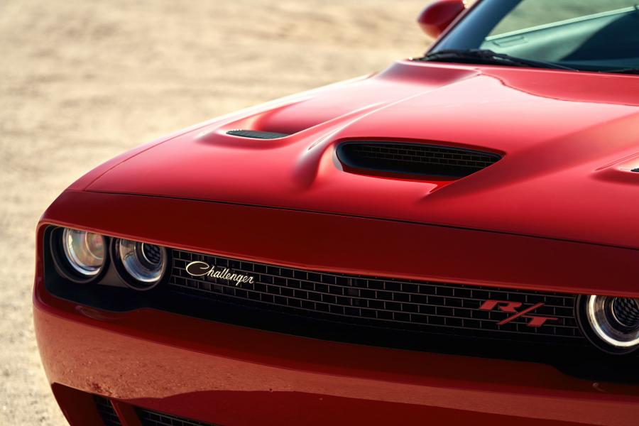 Детали экстерьера Dodge Challenger R/T Scat Pack Widebody (LC) 2018 года  (фото 9 из 48)
